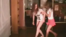Châu á chơi khiêu dâ ...